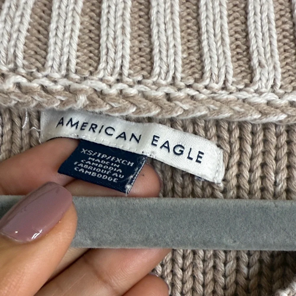 American Eagle Outfitters Beige V-Neck Sweater oversized ptp 25” - Picture 2 of 3
